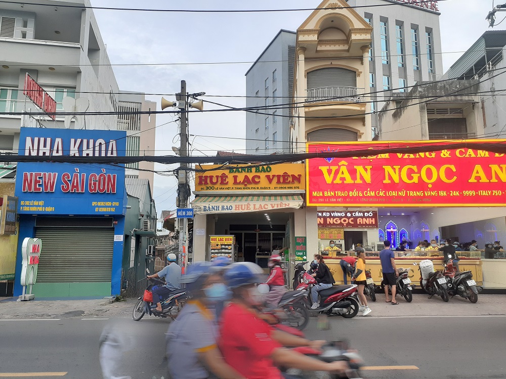 Quán bánh bao Huê Lạc Viên - Thủ Đức, 300 Lê Văn Việt, Phường Tăng Nhơn Phú B, Thành phố Thủ Đức, Thành phố Hồ Chí Minh