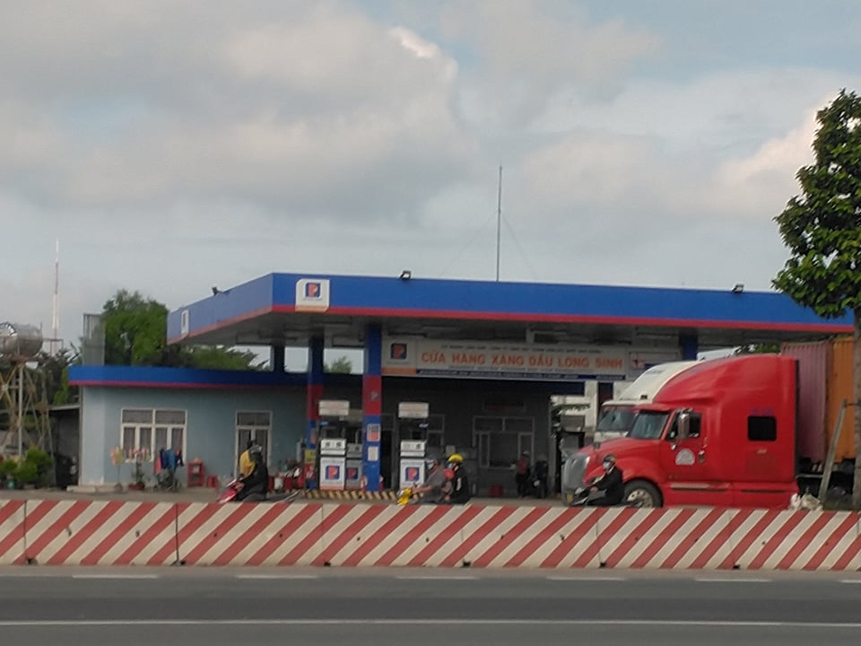 Cây xăng Petrolimex Long Sinh - TP. Thủ Dầu Một, Khu 9 Mỹ Phước - Tân Vạn, Phường Phú Hòa, Thành phố Thủ Dầu Một, Tỉnh Bình Dương