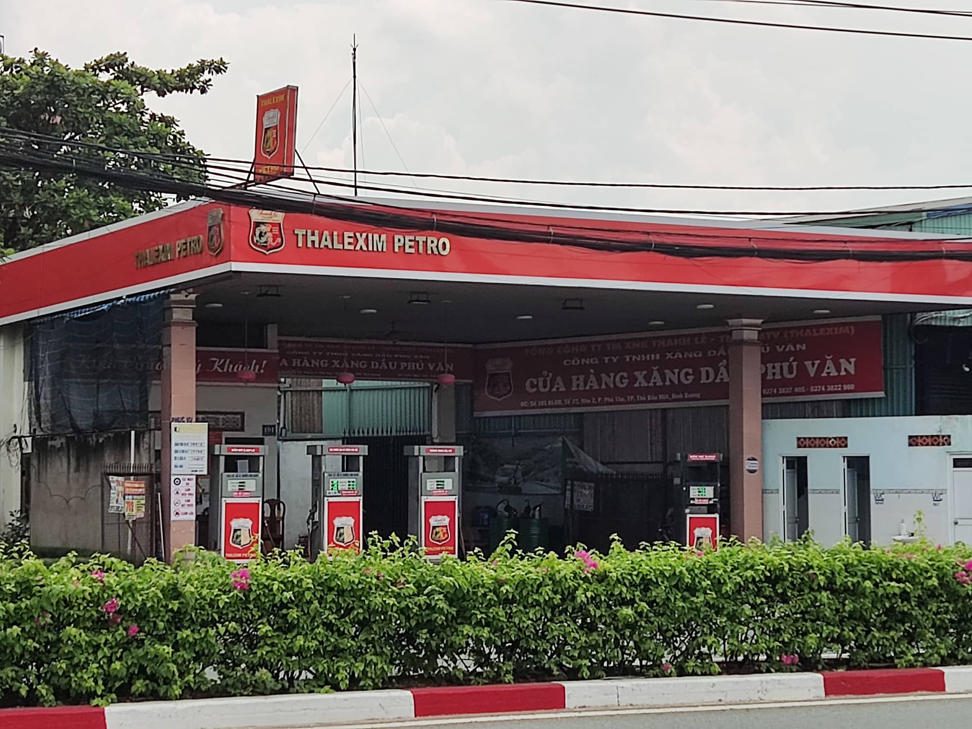 Trạm Xăng Dầu Phú Văn - TP. Thủ Dầu Một, 195 Đại lộ Bình Dương, Phường Phú Thọ, Thành phố Thủ Dầu Một, Tỉnh Bình Dương
